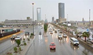 تحذير من المرور بسبب الامطار الغزيزة في مختلف الأنحاء السعودية