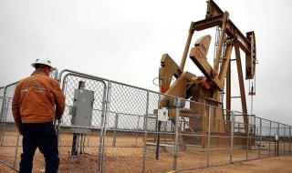 النفط يهبط 3% مع تغلب مخاوف الطلب على مخاطر إمدادات الشرق…