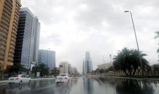 رئيس الإمارات: دراسة حالة البنية التحتية وحصر أضرار الأمطار…