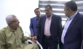 أخبار اليمن : الأمين العام يطمئن على صحة حسين حازب