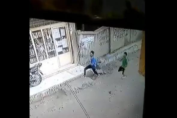 مقتل شاب مصري أثناء إنقاذه فتاة من التحرش (فيديو)