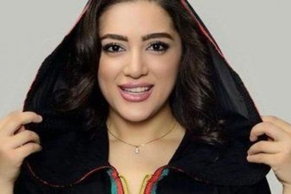 أخبار الفن| الجمهور يطارد البلوجر أمينة العلي بعد تحريضها للفتيات .. وفاة الفنان محمود جمعة