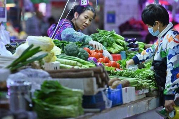 الصين تدعو الشعب لتخزين المواد الغذائية.. وتكشف السبب