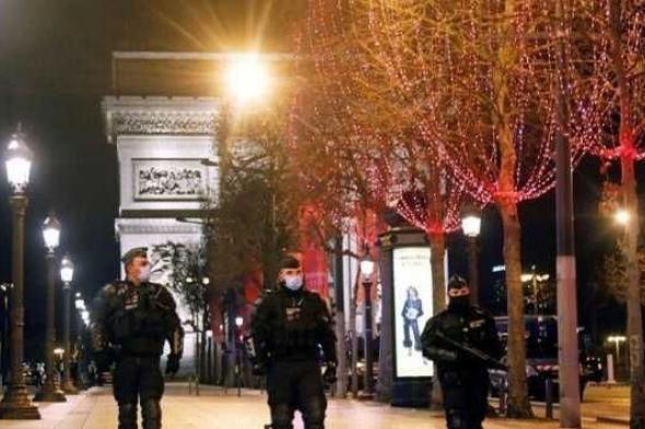 أزمة أوميكرون.. فرنسا تعلن إلغاء احتفالات رأس السنة فى باريس