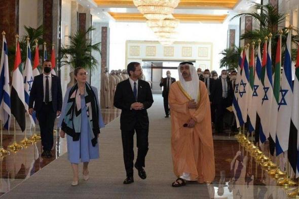 رئيس إسرائيل يصل إلى الإمارات