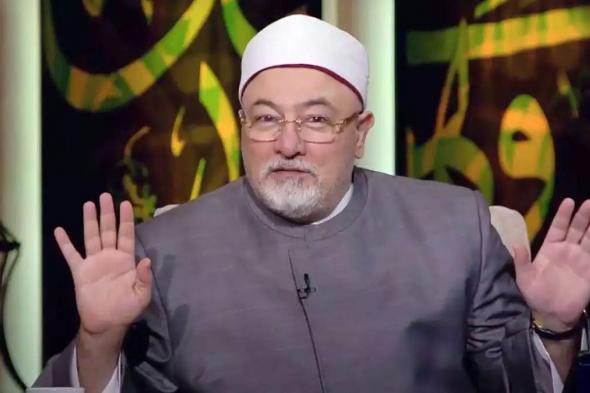 خالد الجندى لشيخ الأزهر: لديك أستاذ يعمل بالدعوة يسب الدين على الهواء (فيديو)