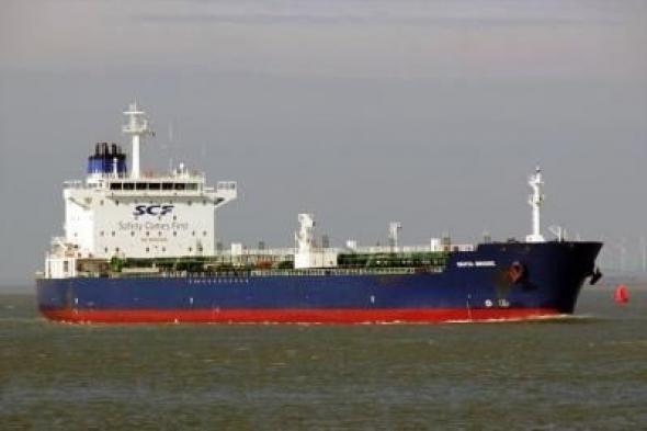 أخبار اليمن : وصول سفينة مشتقات نفطية جديدة إلى ميناء الحديدة