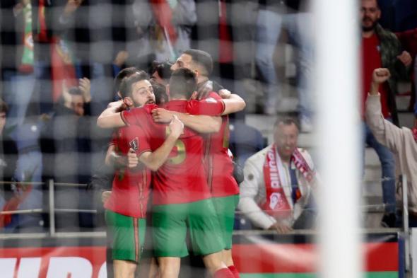 منتخب البرتغال يتقدم بثنائية فى الشوط الأول ضد تركيا بملحق المونديال