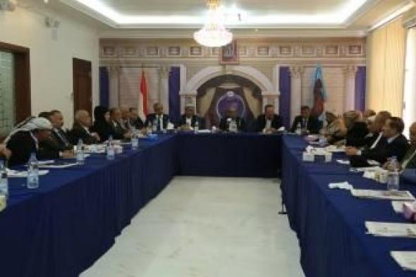 أخبار اليمن : باجتماع تنظيمي ..رئيس المؤتمر : لا نعترف بمشاورات الرياض ولا ما يترتب عليها