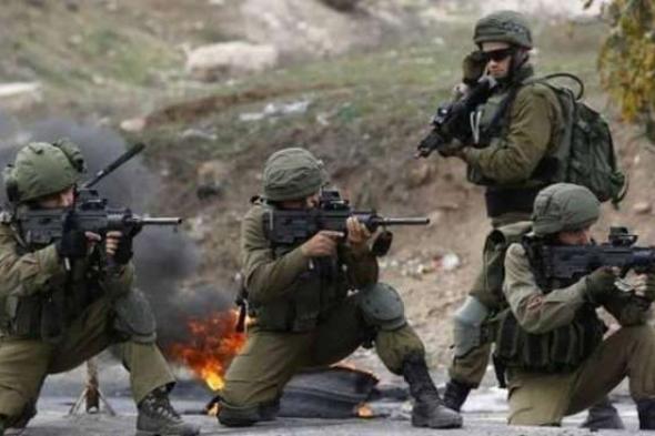 اصابة 11 فلسطينيا باعتداءات جيش الاحتلال بالضفة الغربية