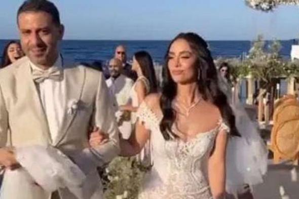 أول ظهور لـ محمد فراج وبسنت شوقي في حفل زفافهما (صور وفيديو)
