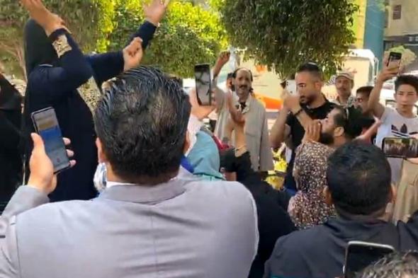 زغاريد وأفراح أمام محكمة المنصورة بعد إحالة أوراق قاتل نيرة للمفتي| فيديو