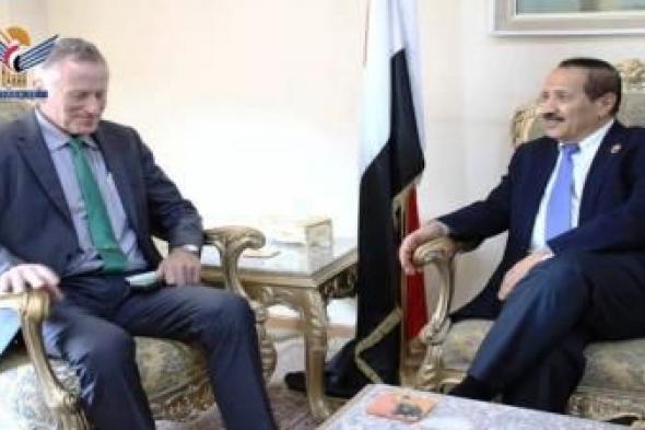 أخبار اليمن : وزير الخارجية يشدد على ترتيبات اعتماد المبالغ المطلوبة لمرتبات الموظفين