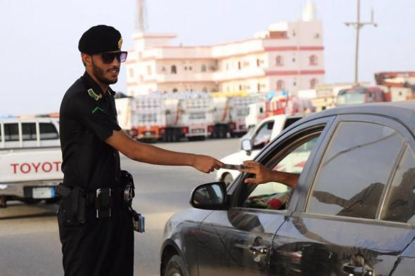 السعودية: الاعلان عن إجراء صارم بمنع المقيمين من قيادة المركبات نهائيا بعد هذا الموعد .. والمرور يكشف الطريقة الوحيدة لتجنب العقوبات !