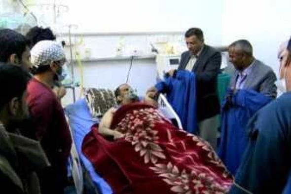 أخبار اليمن : الأمين العام يطمئن على صحة القيادي المؤتمري سيف الجنيدي