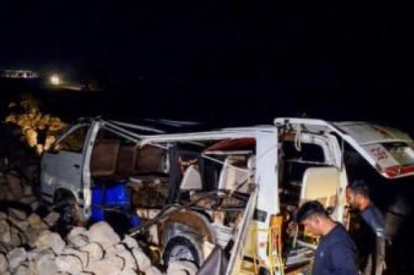 أخبار اليمن : مصرع 20 شخصاً في تحطم حافلة