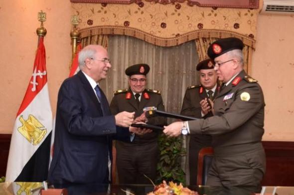 القوات المسلحة توقع عقد تعاون مشترك مع الشركة المصرية للأقمار الصناعية ”...