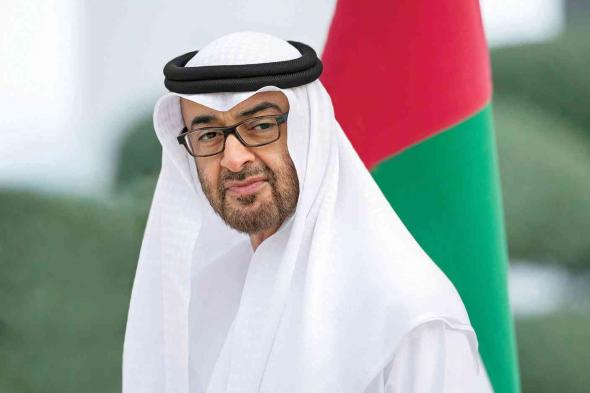 رئيس الدولة يهنئ شعب الإمارات والعالم بالعام الجديد