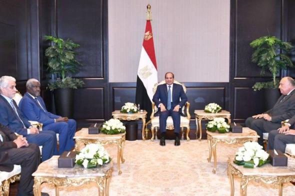 الرئيس السيسي يلتقي رئيس مفوضية الاتحاد الأفريقي في شرم الشيخ