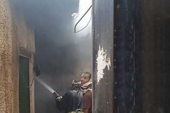أخبار اليمن : حريق يلتهم منزلاً في شارع المطار بصنعاء