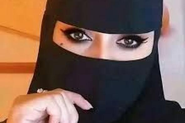 مراهقه سعودية شديدة الجمال تفجر غضب السعوديين بتصرف صادم وجنوني يطالبون بسرعة القبض عليها