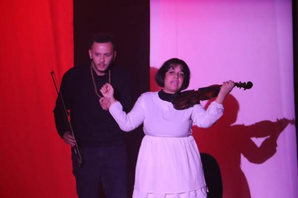 المرأة وسلطة التقاليد في عرض "ضلع مؤنث سالم" بمهرجان مسرح الهواة