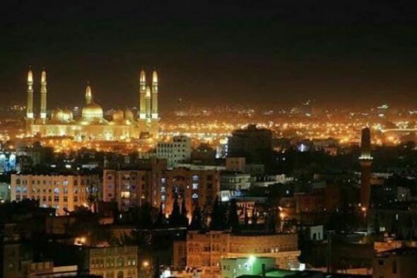 ليست السعودية.. طائرة خاصة تهبط مطار صنعاء الدولي تقل وفد الحوثي لهذه الدولة!