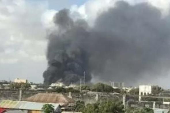 10 قتلى بعد انفجار شاحنة ملغومة عند نقطة تفتيش وسط الصومال