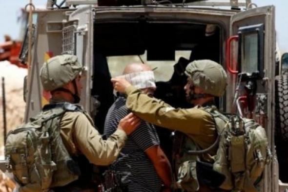 الاحتلال يعتقل 15 فلسطينيًا بالضفة والقدس