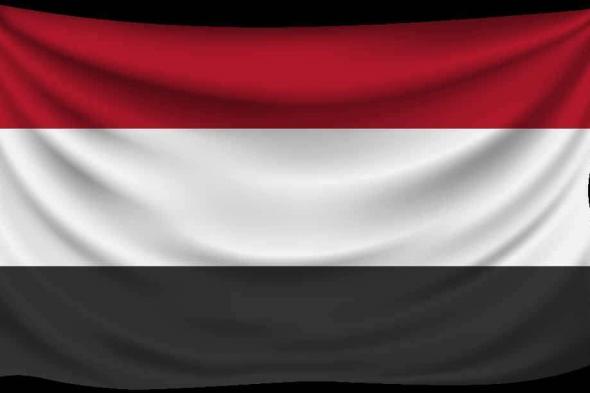 مصادر: الحوثيون يدرسون استبدال اللون الاسود في العلم الجمهوري الى هذا اللون!