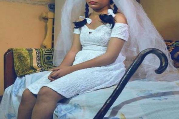 مصري يبيع ابنته المراهقة لثري سعودي وعند توثيق عقد الزواج وقعت المفاجأة المرعبة