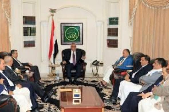 أخبار اليمن : حكومة تصريف الأعمال تعقد اجتماعها الأول