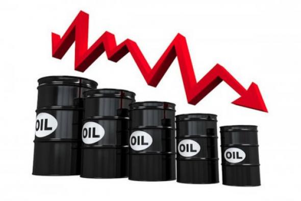النفط في أدنى مستوى منذ 3 أسابيع