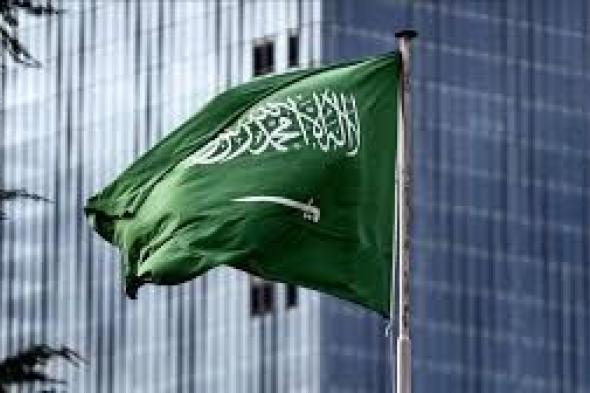 السعودية تقدم خبرا يملأ القلوب بالبهجة باعفاء العاملين في هذه المهن من رسوم تجديد الاقامة في المملكة