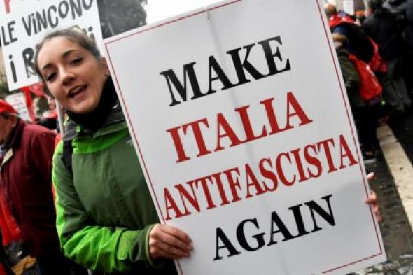 مظاهرات ووقفات في إيرلندا وإيطاليا منددة بجرائم الاحتلال