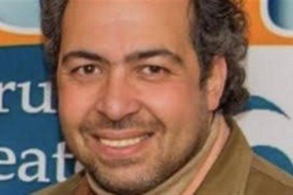 المخرج عمرو قابيل يكشف لـ "دوت الخليج الفني" سبب تغيير مكان حفل ختام مسرح الجامعي