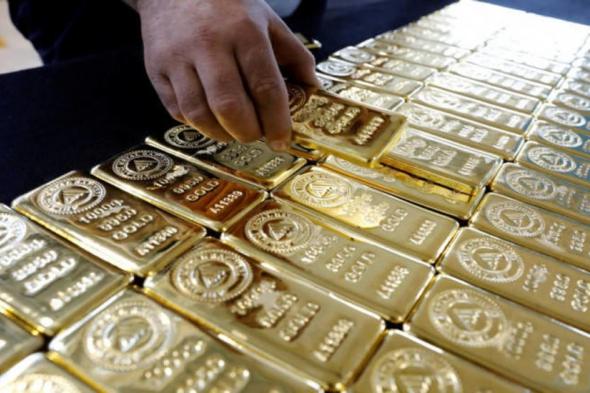 أسعار الذهب تتراجع من أعلى مستوى في شهر وسط تصاعد توترات…