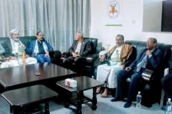 أخبار اليمن : العيدروس يزور مكتب حركة الجهاد الإسلامي بصنعاء
