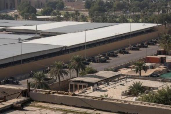 السفارة الأمريكية في العراق تخلي موظفيها غير الأساسيين
