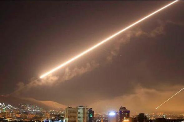 حماس تعلن قصف تل أبيب برشقة صاروخية
