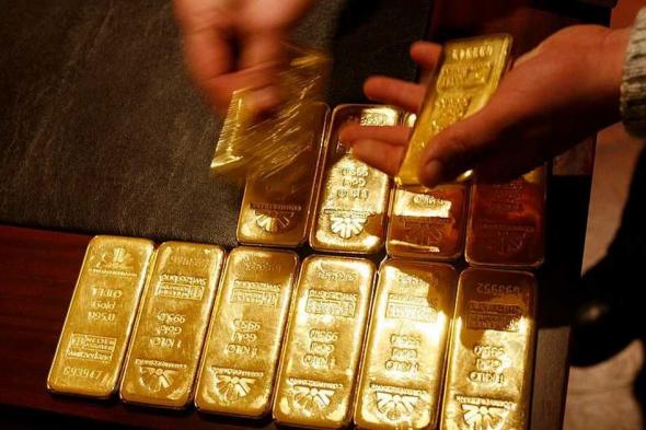 العالم اليوم - الدولار القوي يعود لفرض سطوته على الذهب