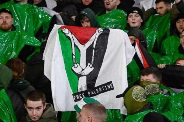 شاهد بالصور.. علم فلسطين يرفرف في دوري أبطال أوروبا