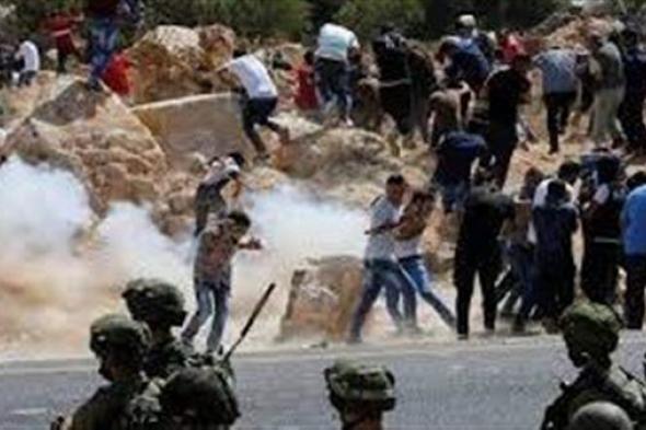 مواجهات بين جيش الاحتلال وفلسطينيين في مدينة البيرة بالضفة الغربية