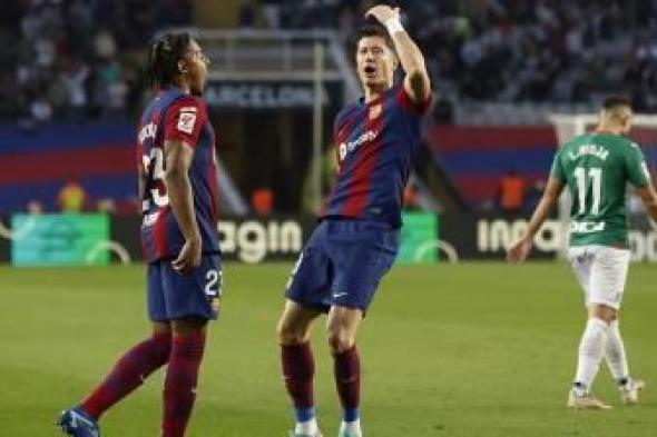 برشلونة يهزم ألافيس في الدوري الإسباني