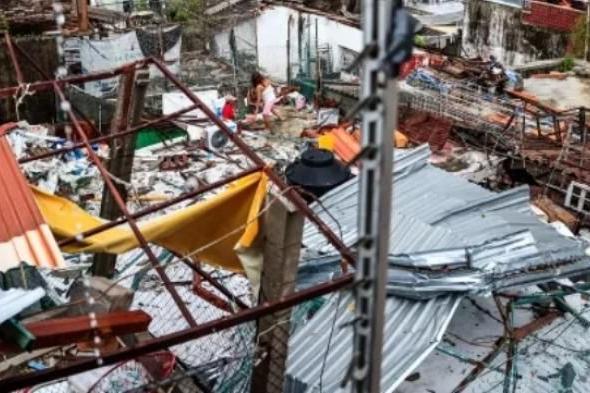 تضرر 200 ألف منزل.. ارتفاع عدد ضحايا إعصار أوتيس فى أكابولكو المكسيكية...