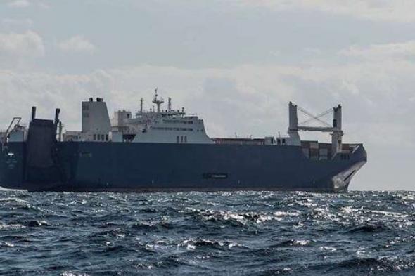 ‏مسؤول عسكري أمريكي: سفينة يملكها إسرائيلي تتعرض لهجوم يشتبه بأنه بمسيّرة إيرانية في المحيط الهندي