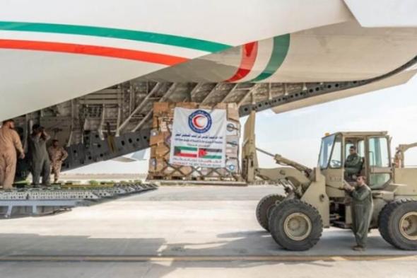 إقلاع طائرتين من الجسر الجوي الكويتي لإغاثة غزة