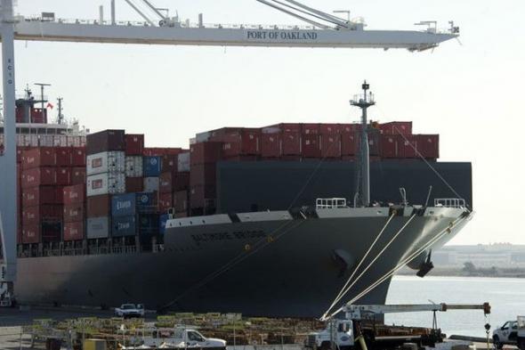 ضعف الصادرات يفاقم العجز التجاري الأمريكي في أكتوبر