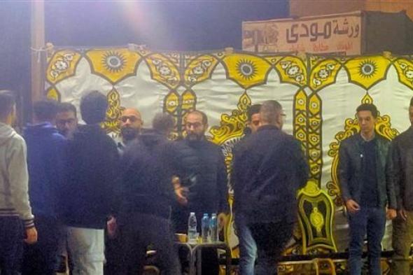 شريف منير يساند أحمد حلمي في عزاء شقيقه