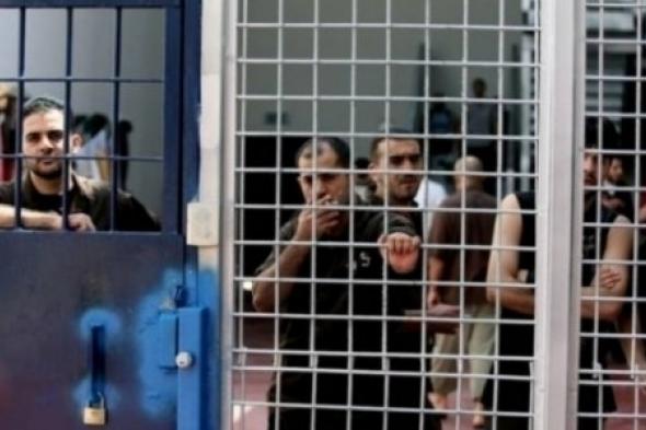 تقرير يرصد واقع الأسرى والأسيرات في سجون الاحتلال